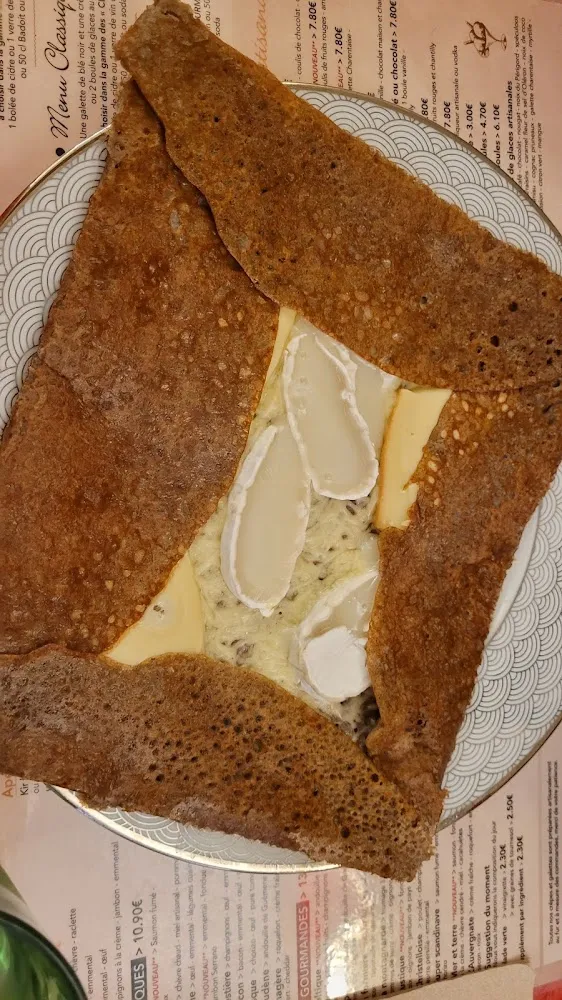 Galette Aux 3 Fromages Emmental Chevre Raclette